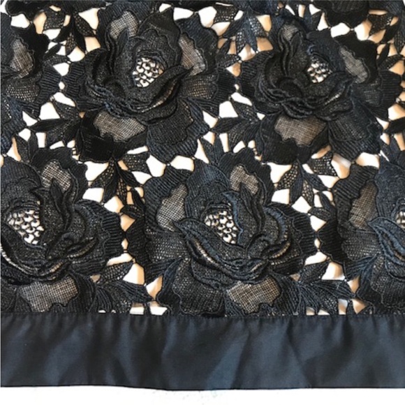 White House Black Market Womens Sheath Black floral Lace Overlay Dress Sz 2 - Picture 11 of 16